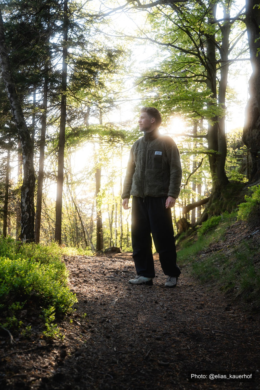 Wild Grizzly Fleece Jacket in the field