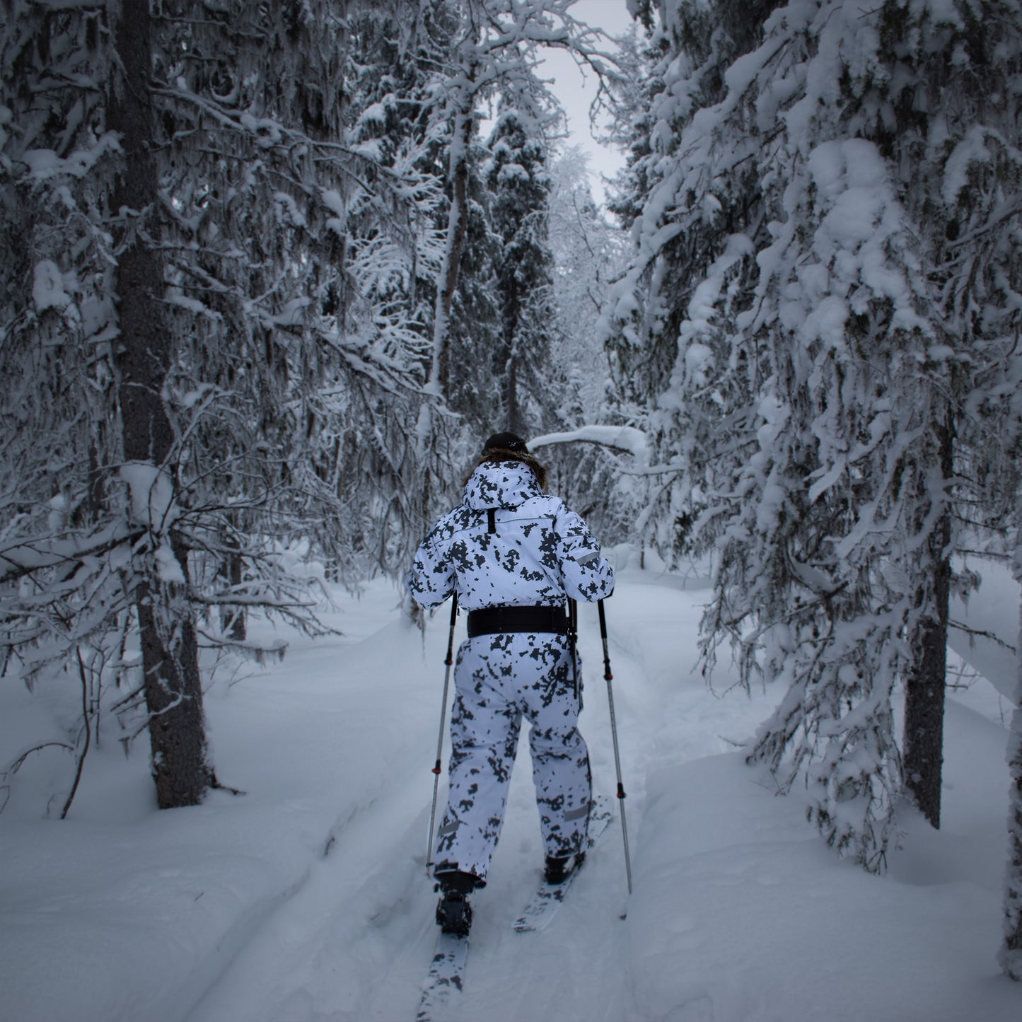 SNOWHAWK HAALARI (Vedenpitävä, Premium Eriste, Retkikunta) - M05 Greyfox Camo